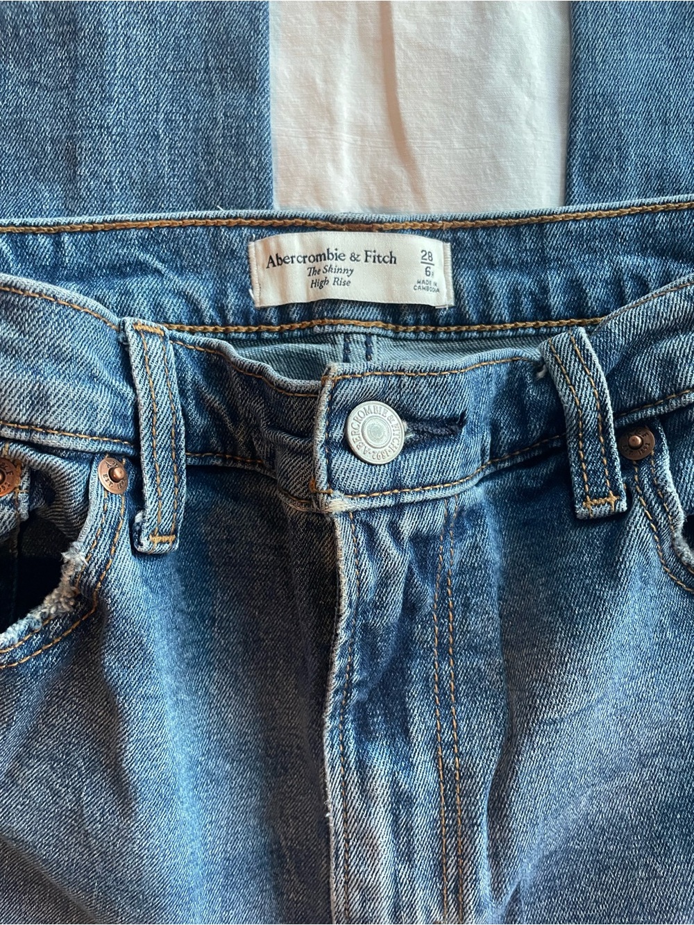 Abercrombie & Fitch The Skinny High Rise Size 28/6 - Picture 2 of 4